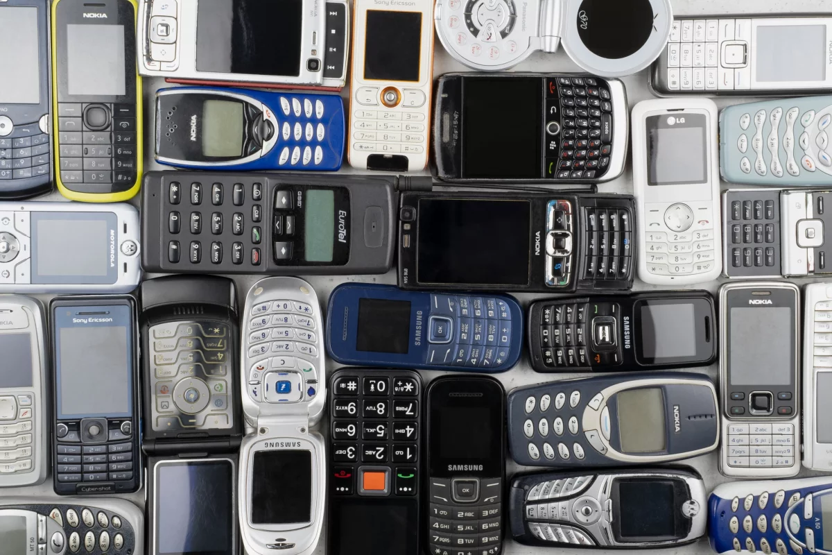 Daily Mail: американцы массово меняют смартфоны на кнопочные телефоны