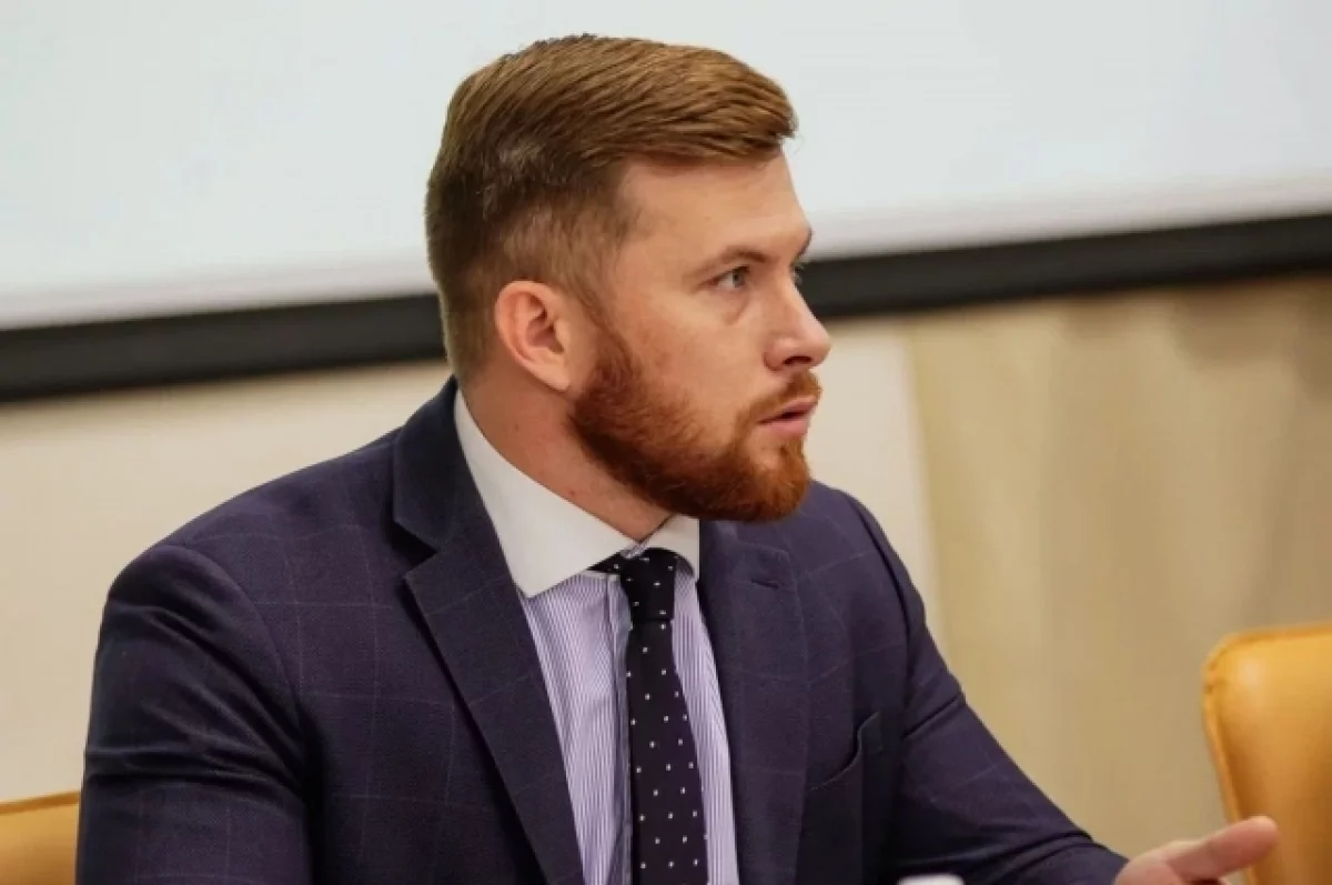 Бывшему вице-мэру Барнаула Антону Шеломенцеву продлили арест