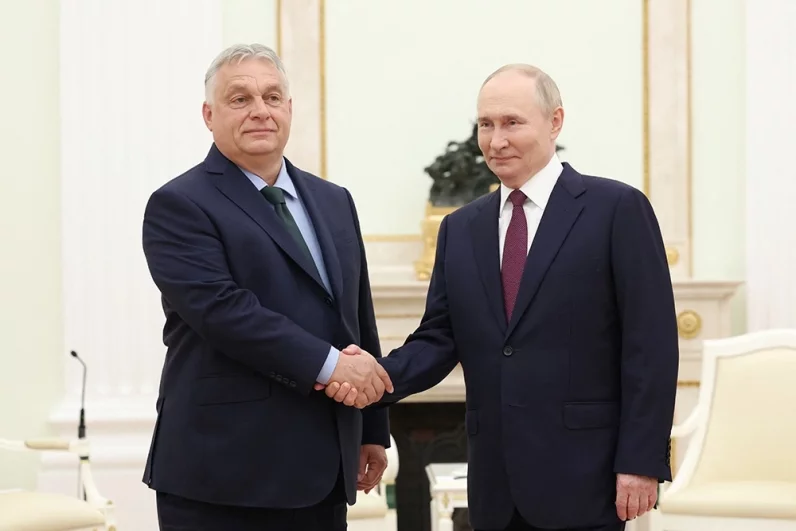 Президент РФ Владимир Путин и премьер-министр Венгрии Виктор Орбан.