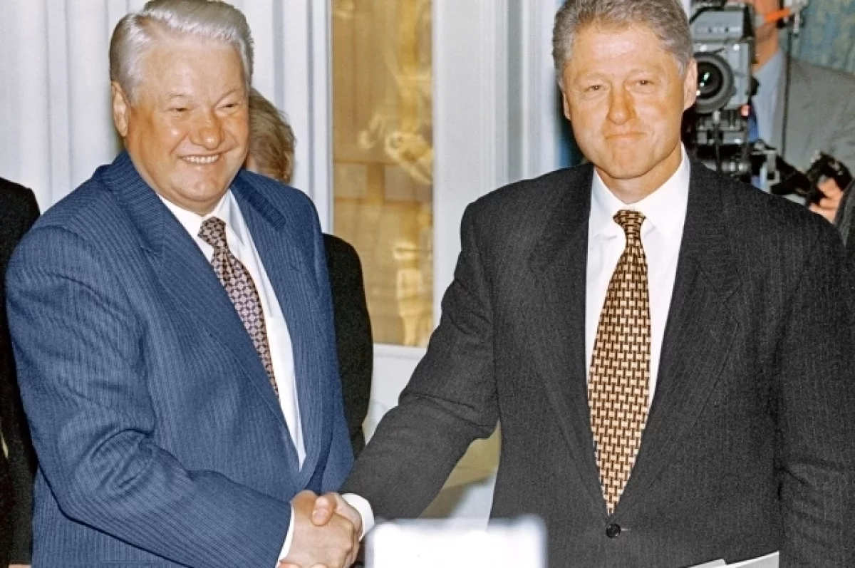 Ельцин предупреждал Клинтона о «большой ошибке» при бомбардировке Югославии