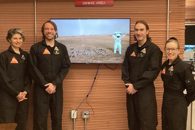 Эксперимент NASA по имитации жизни на Марсе