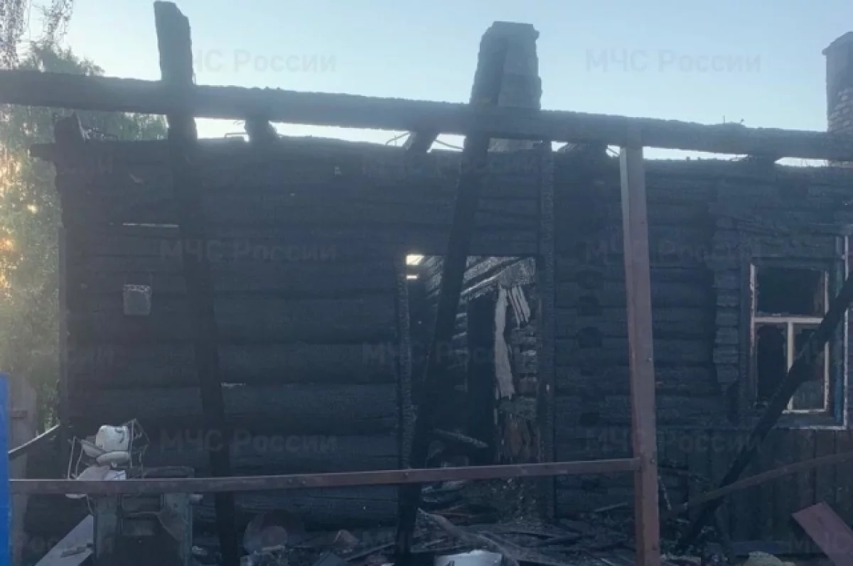 Ночью 14 июля в брянском селе Картушино сгорел частный жилой дом