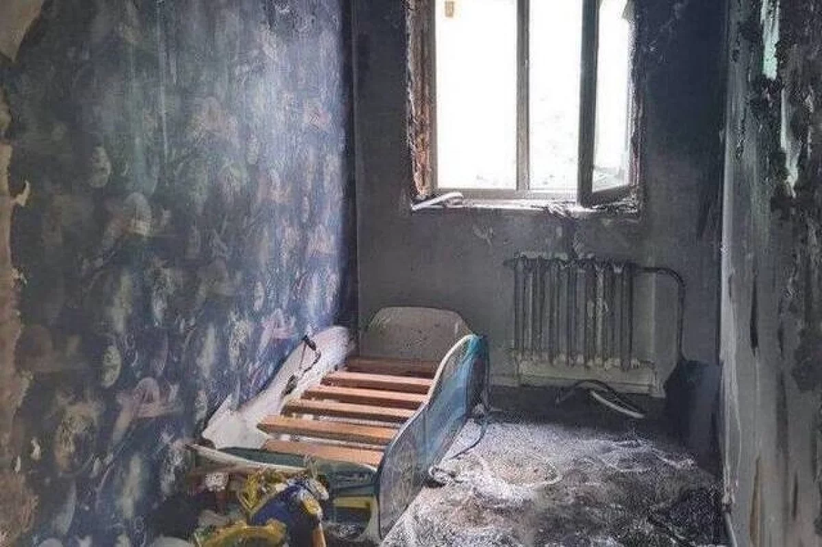 В Златоусте мать выбросила троих детей с пятого этажа, спасая их от пожара