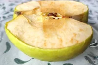 Яблочный сезон: четыре быстрых рецепта вкусных фруктовых пирогов