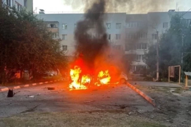 Последствия обстрела ВСУ города Шебекино вечером 20 июля.