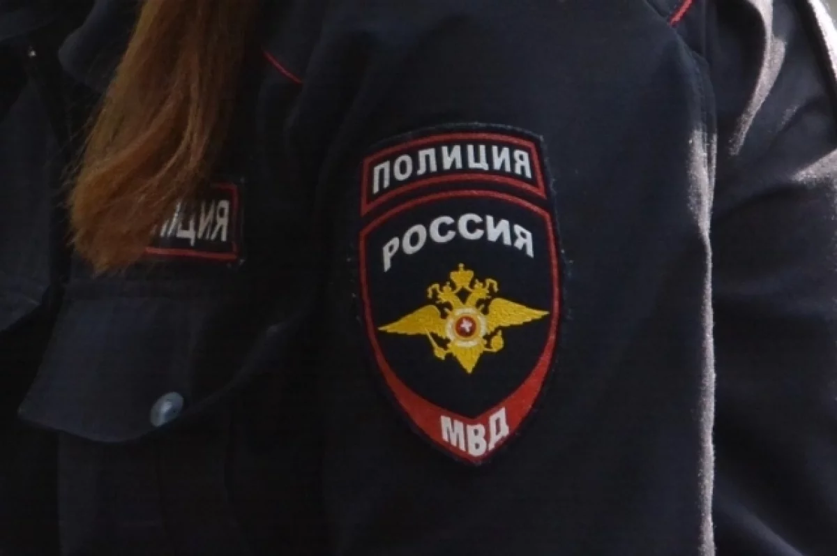 В Севастополе пассажир троллейбуса избил мужчину и женщину за гимн России