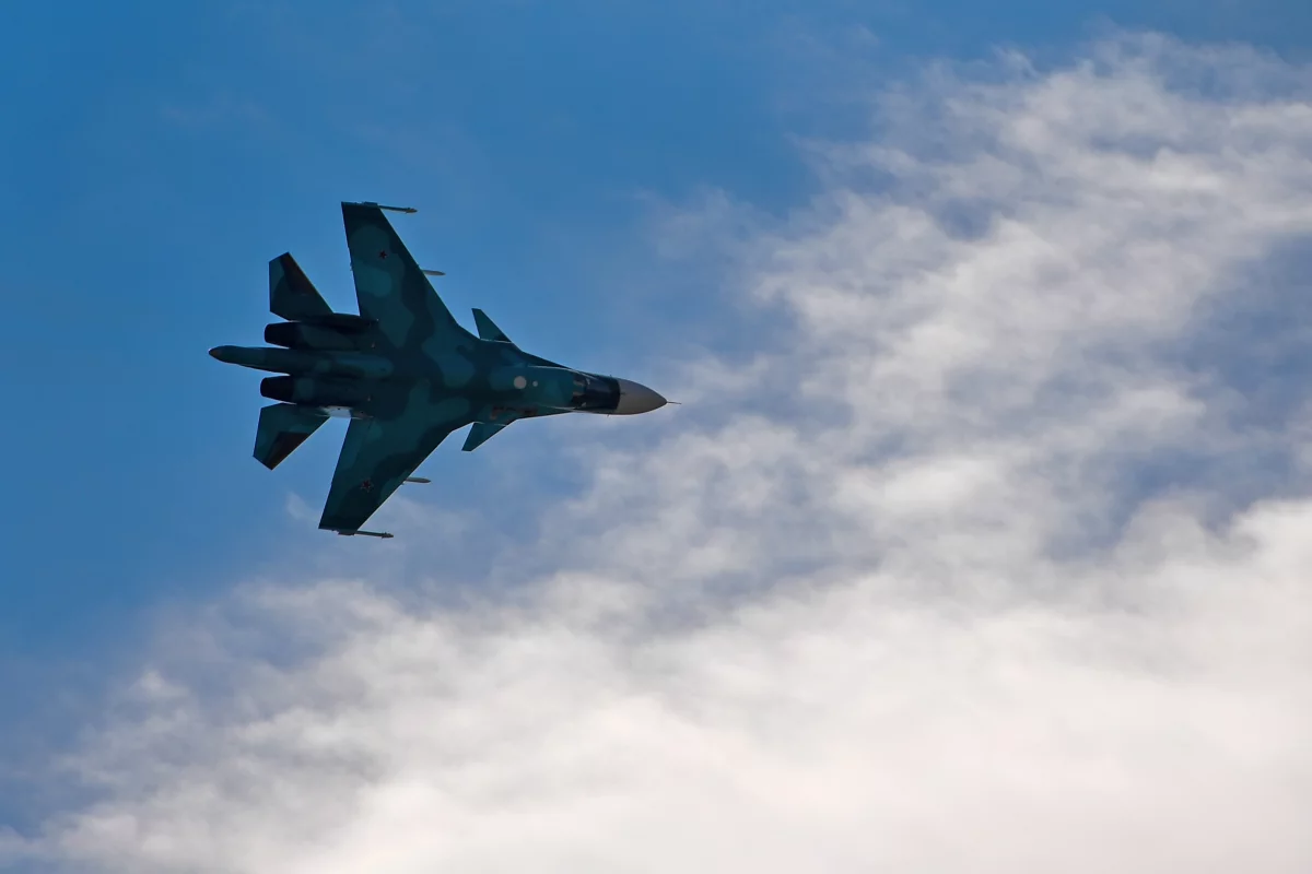 Экипажи Су-34 ударили по пункту временной дислокации ВСУ