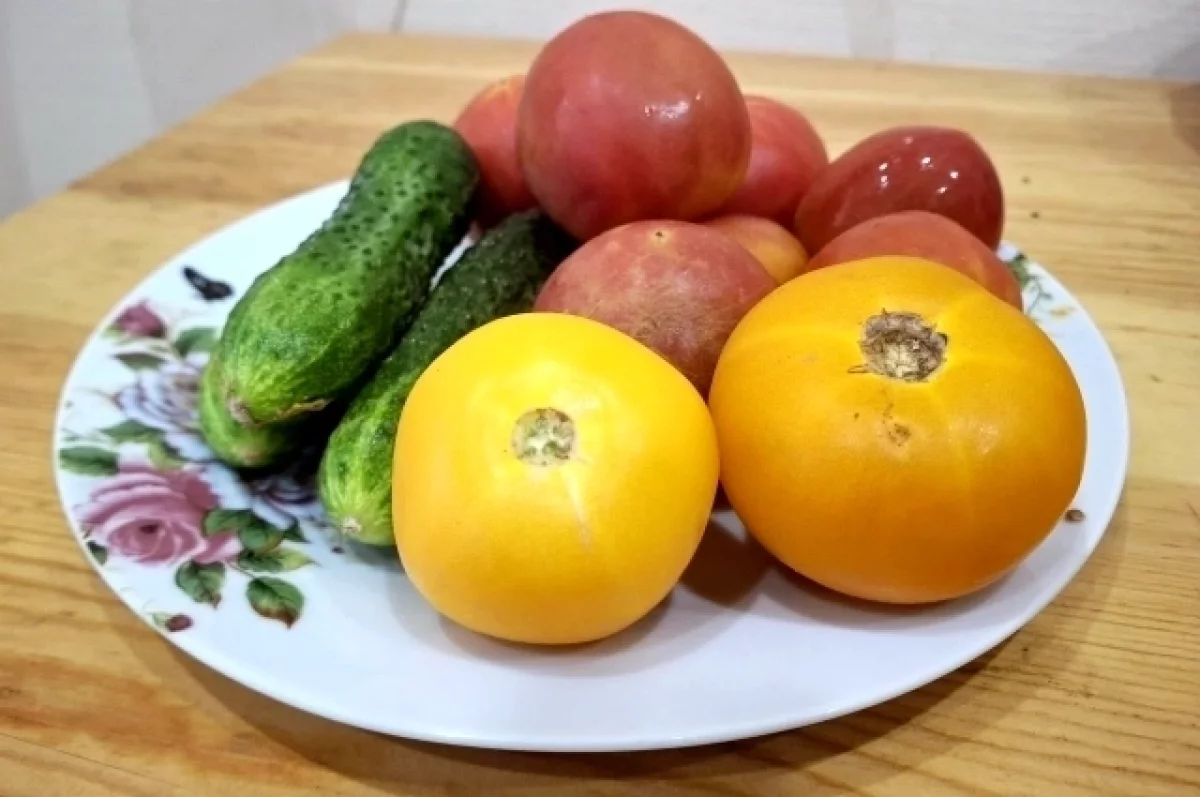 Эксперт Косов: в Ростовской области подорожают огурцы и помидоры