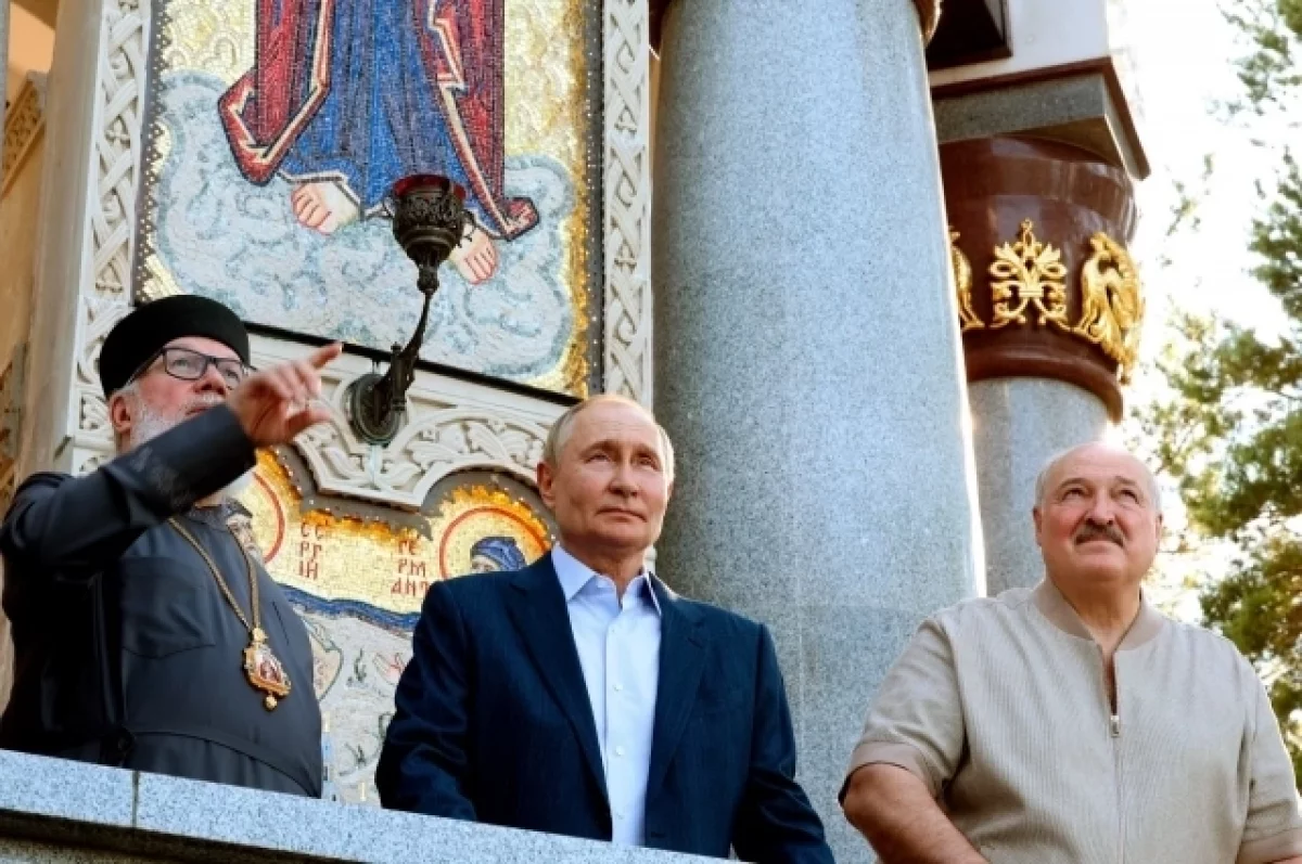 Путин и Лукашенко посетили часовню Валаамской иконы Божией Матери