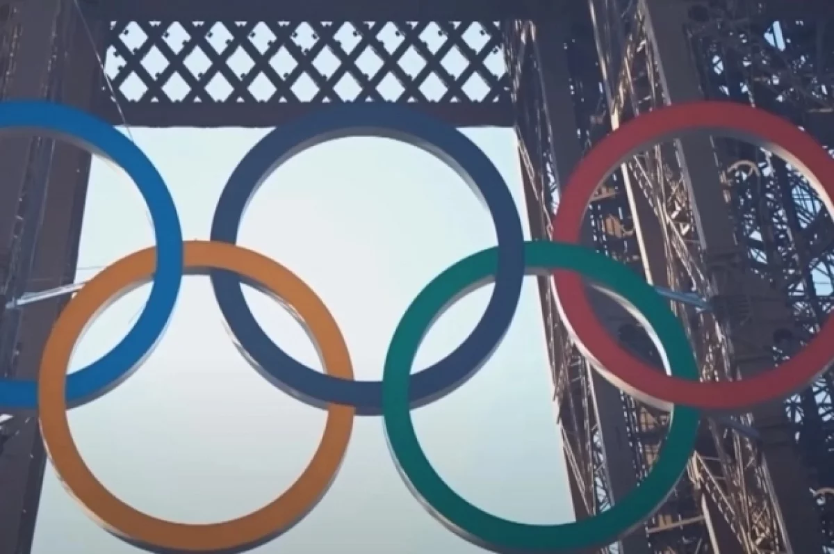 Первое золото Олимпиады в Париже завоевала сборная КНР