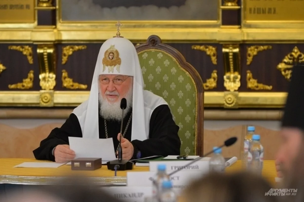 Патриарх Кирилл наградил Путина Орденом святого князя Александра Невского
