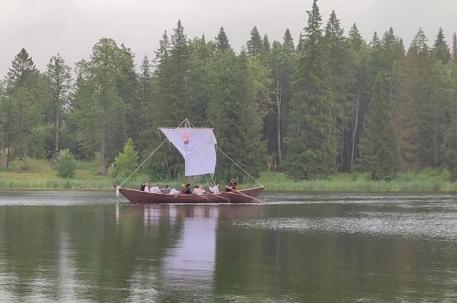 Именно таким был легендарный струг Ермака.