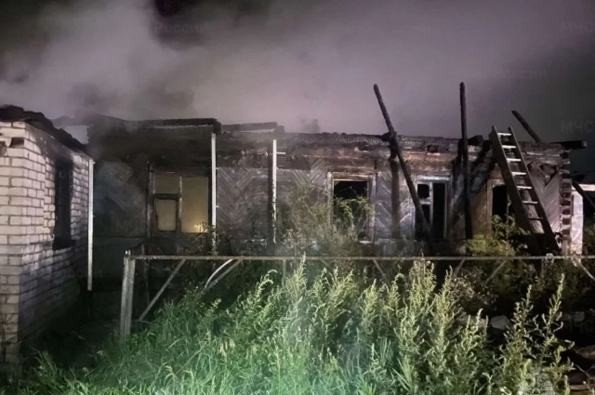 В ночь на 29 июля на пожаре в Брянском районе погиб 42-летний мужчина
