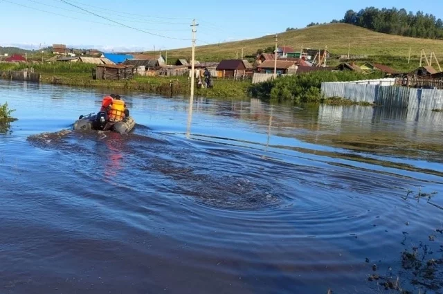 Села башкирского Зауралья этим летом оказались в воде. На фото - деревня Мулдашево, Учалинский район.