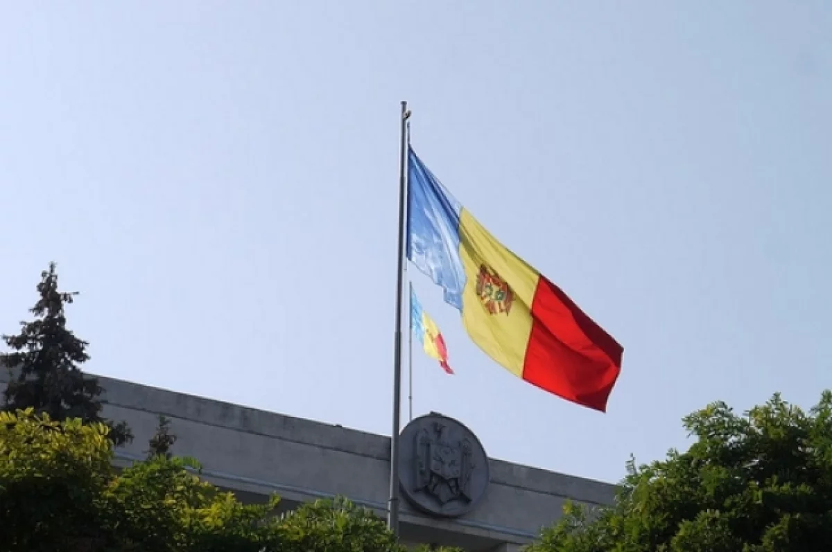 Российский посол вызван в МИД Молдавии после обысков в парламенте