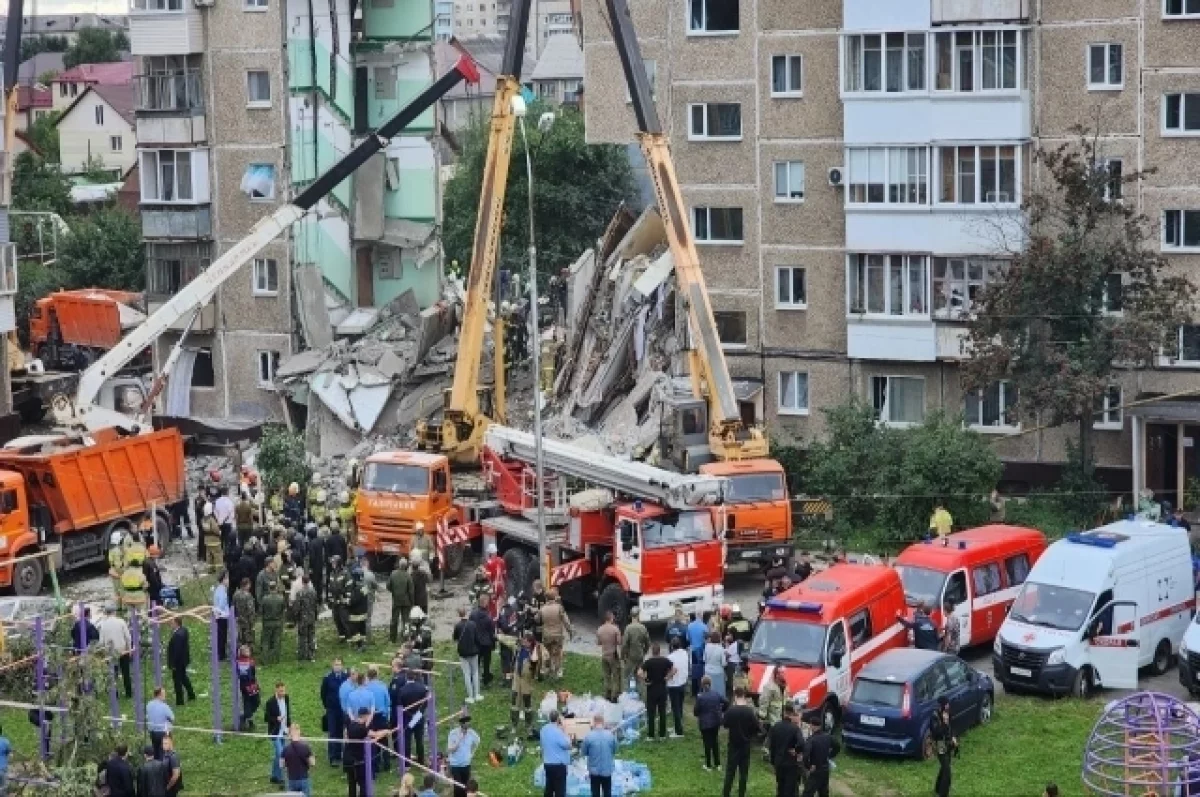 Под завалами обрушившегося дома в Нижнем Тагиле могут находиться 16 человек