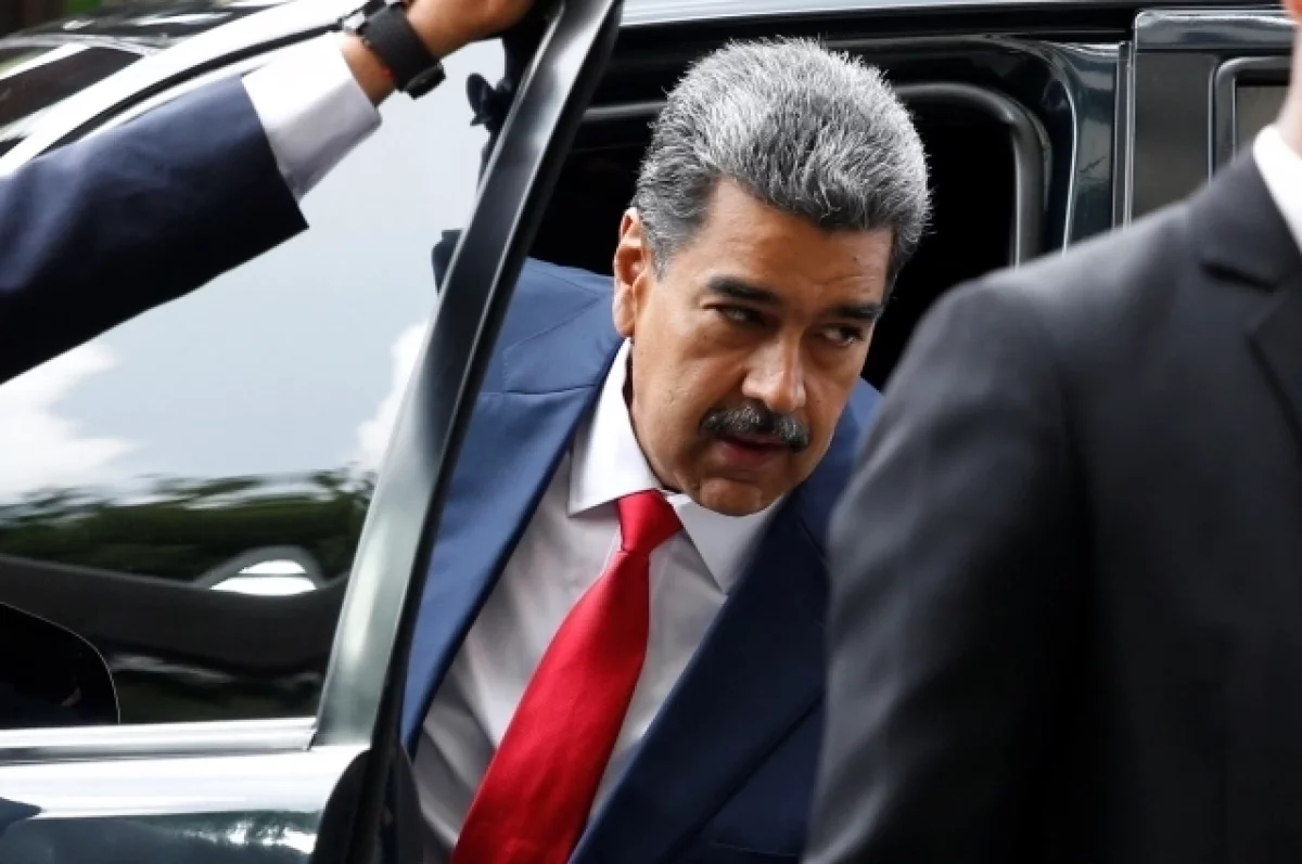 Законодатели из США и ЕС потребовали от Мадуро покинуть пост президента