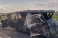 Всё, что осталось от фельдшерского автомобиля.