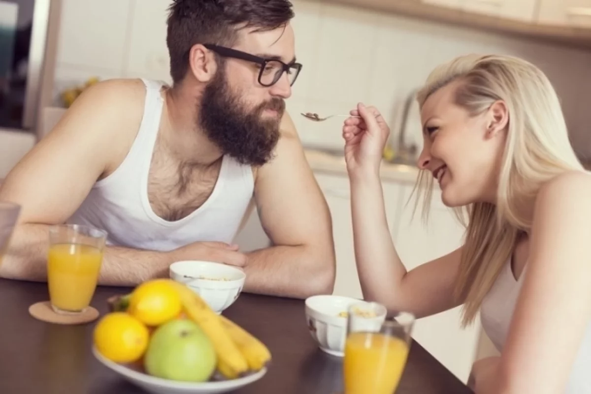 Жена-диетолог. 6 способов помочь мужу похудеть
