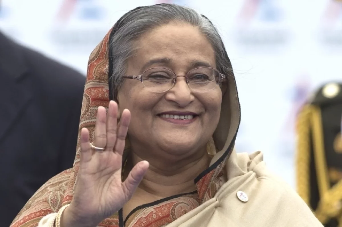 Reuters: премьер Бангладеш Шейх Хасина подала в отставку
