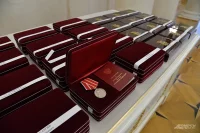 Награду передали родителям бойца в военном комиссариате Кургана.