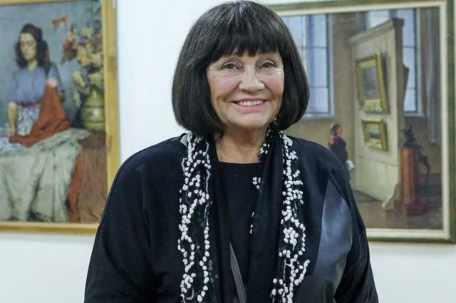 Лариса Лужина.