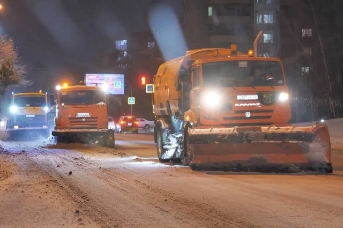 Последствия непогоды ночью устраняли в Барнауле