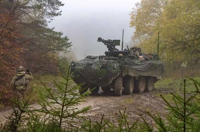 Американский БТР Stryker. 