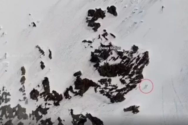 Mysterious 'doorway' in Antarctica is discovered on Google Maps.