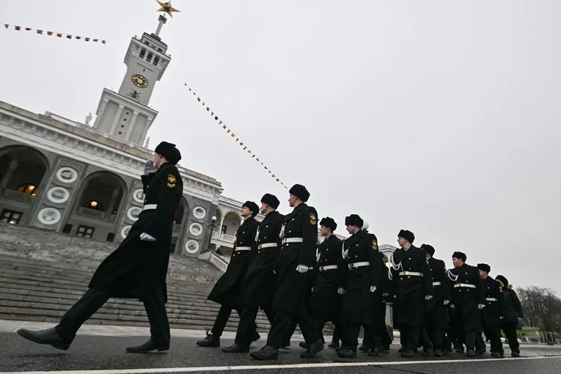 Борщ, климат и здания. Как Москва впечатлила гостей «Интервидения»