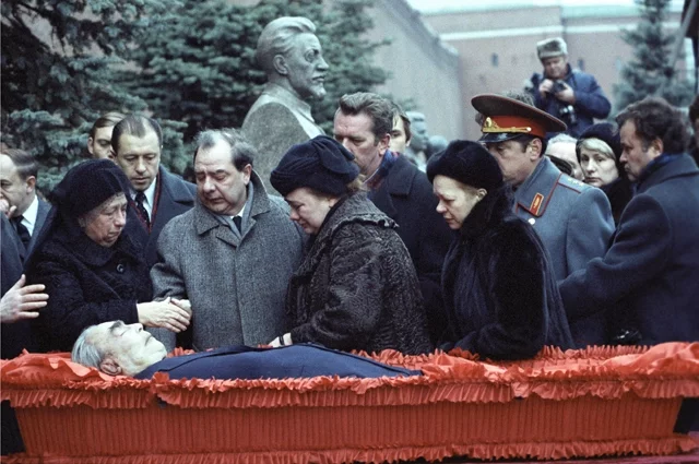 Похороны Леонида Брежнева в Москве, 15 ноября 1982 года. 