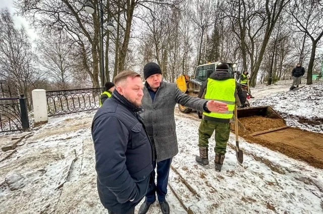 По словам Вячеслава Симакова, он поручил расторгнуть контракта и внести подрядчика в реестр недобросовестных поставщиков