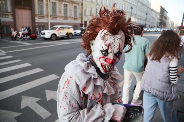 При встрече с психически нестабильным человеком не геройствуйте.