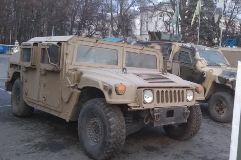 Бронеавтомобиль HMMWV (США). 