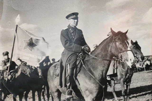 Выдающийся военачальник не только руководил сражениями, но и лично возглавлял атаки кавалеристов.