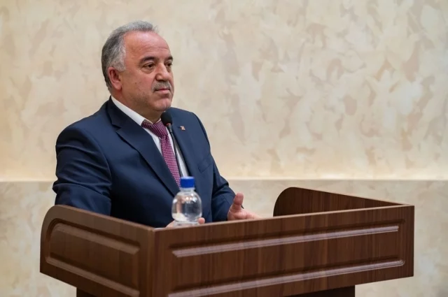 Магомед Османов будет возглавлять администрацию Ухты ещё пять лет.