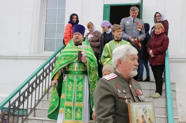 15 лет Андрей Кручинин - настоятель храма, который сам восстановил.