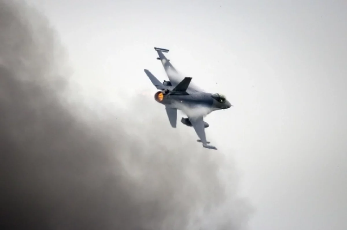 Пентагон не комментирует сообщения о сбитом F-16 в Запорожье