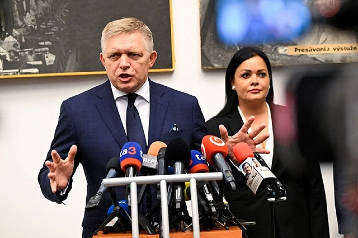 Фицо заявил, что Словакия готова принять у себя переговоры по Украине