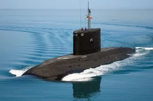 Российская подводная лодка проекта 636 «Варшавянка» /