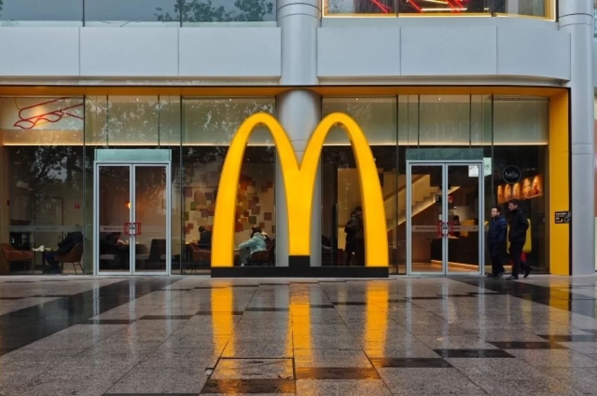 CBS News: в McDonald’s выявили десятки нарушений у поставщика лука