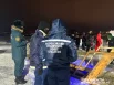 За каждым погруженитем наблюдают специалисты, всё должно быть безопасно. 