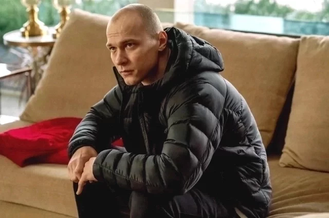 Юра Борисов в фильме «Анора».