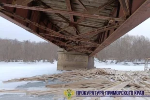 Общая масса транспортного средства и прицепа составляла около 50 тонн