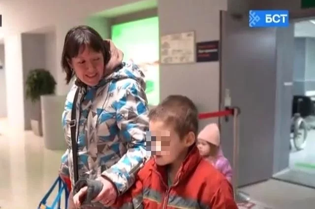 Опекунами детей в России будут бабушка и дедушка.