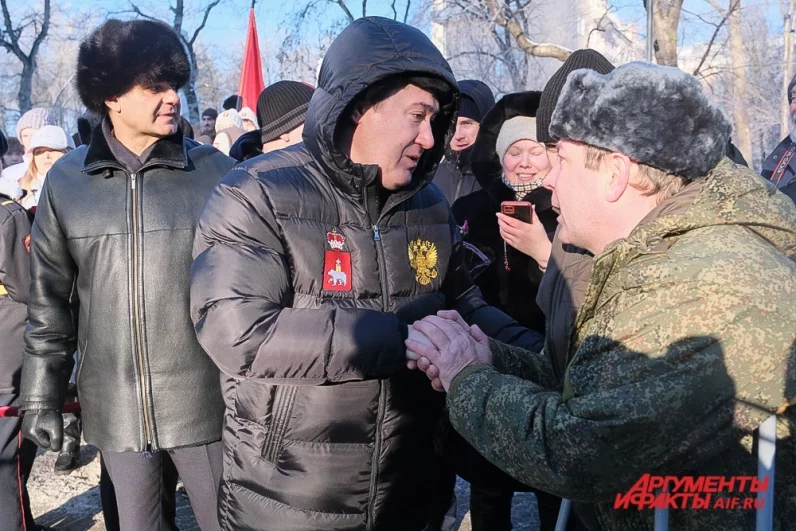 Махонин и ветеран СВО.