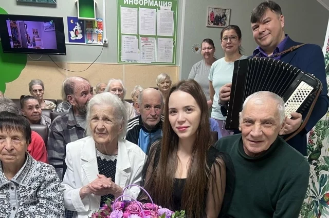 В пансионате решается главная проблема пожилых людей - одиночество