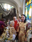 На празднике в художественном училище устроили выставку картин, произведений декоративно-прикладного искусства, ремесленной продукции.