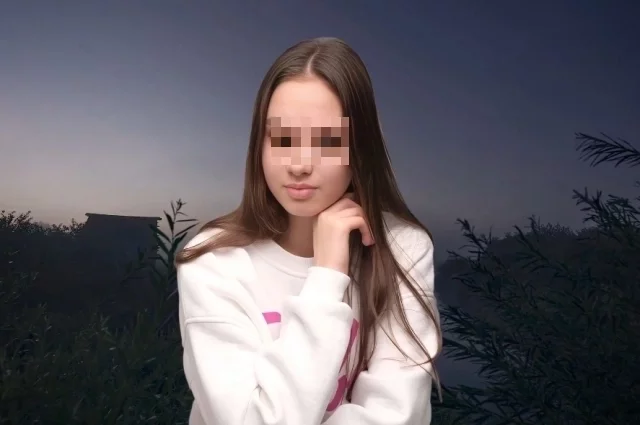 Родили Евы любезно предоставили педагогу девочки её красивейшую фотографию для видеоклипа, которая и открывает песню.