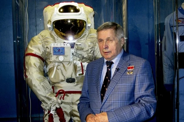 Виктору Савиных 7 марта исполнится 85 лет